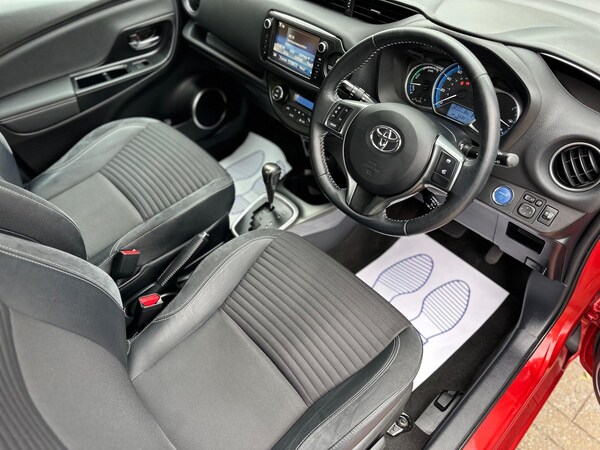 Used Toyota Yaris 2015 for sale - 76084493: Photo 9