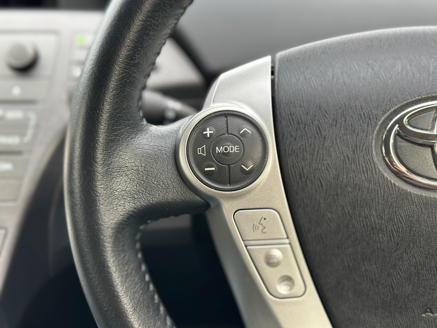 Used Toyota Prius 2012 for sale - 76498852: Photo 15