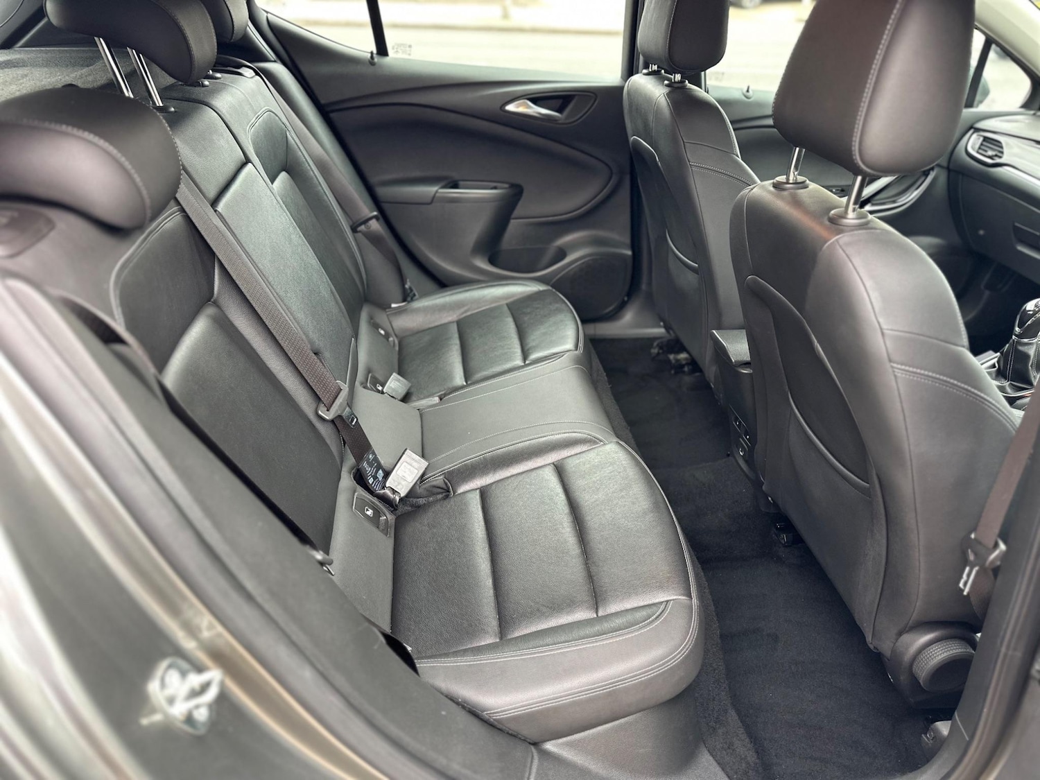 Used Vauxhall Astra 2018 for sale - 76238943: Photo 14