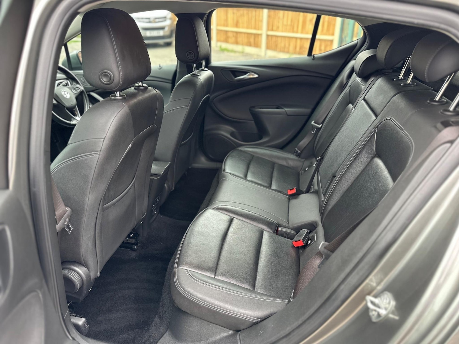 Used Vauxhall Astra 2018 for sale - 76238943: Photo 15