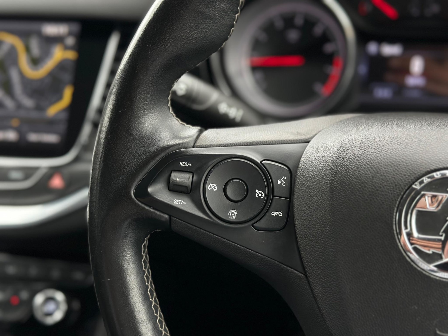 Used Vauxhall Astra 2018 for sale - 76238943: Photo 17