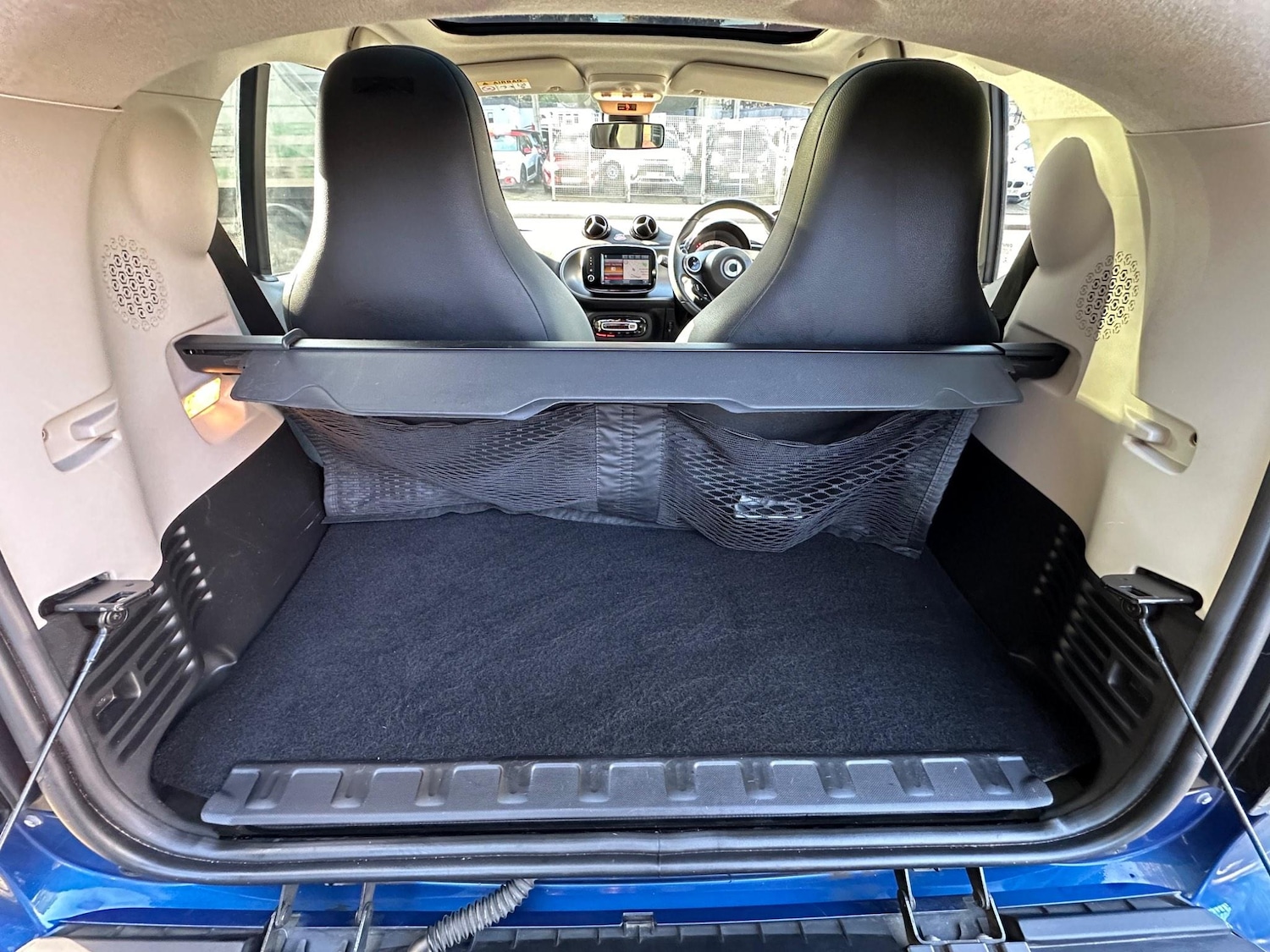 Used smart fortwo 2018 for sale - 76702509: Photo 10