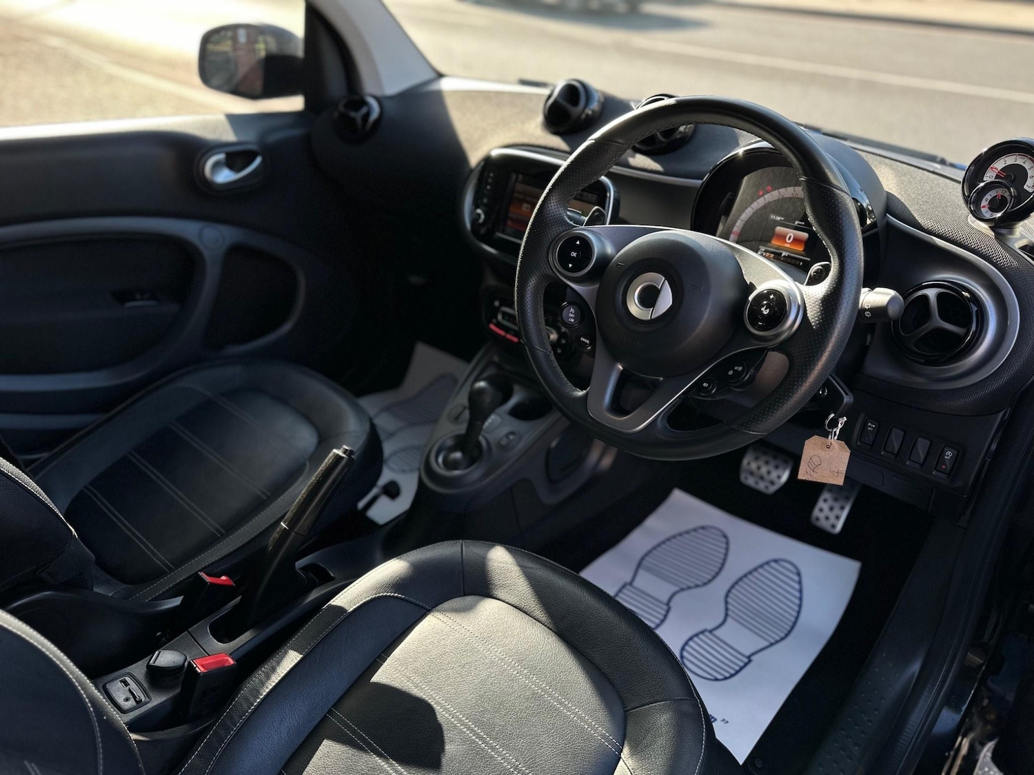 Used smart fortwo 2018 for sale - 76702509: Photo 13