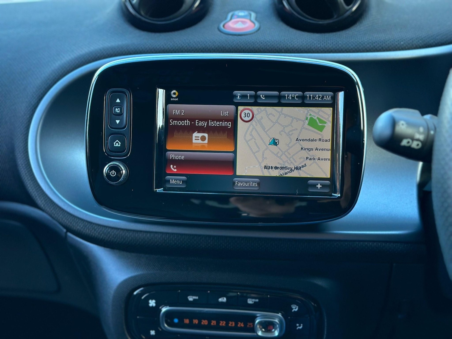 Used smart fortwo 2018 for sale - 76702509: Photo 26