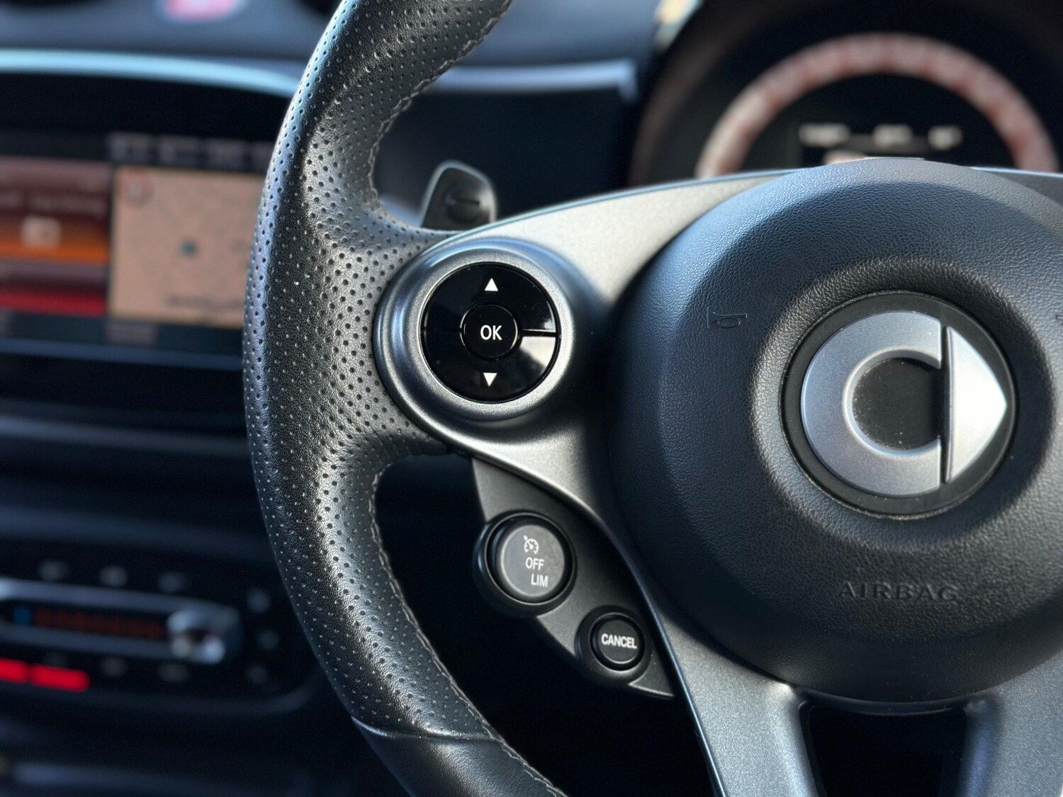 Used smart fortwo 2018 for sale - 76702509: Photo 27