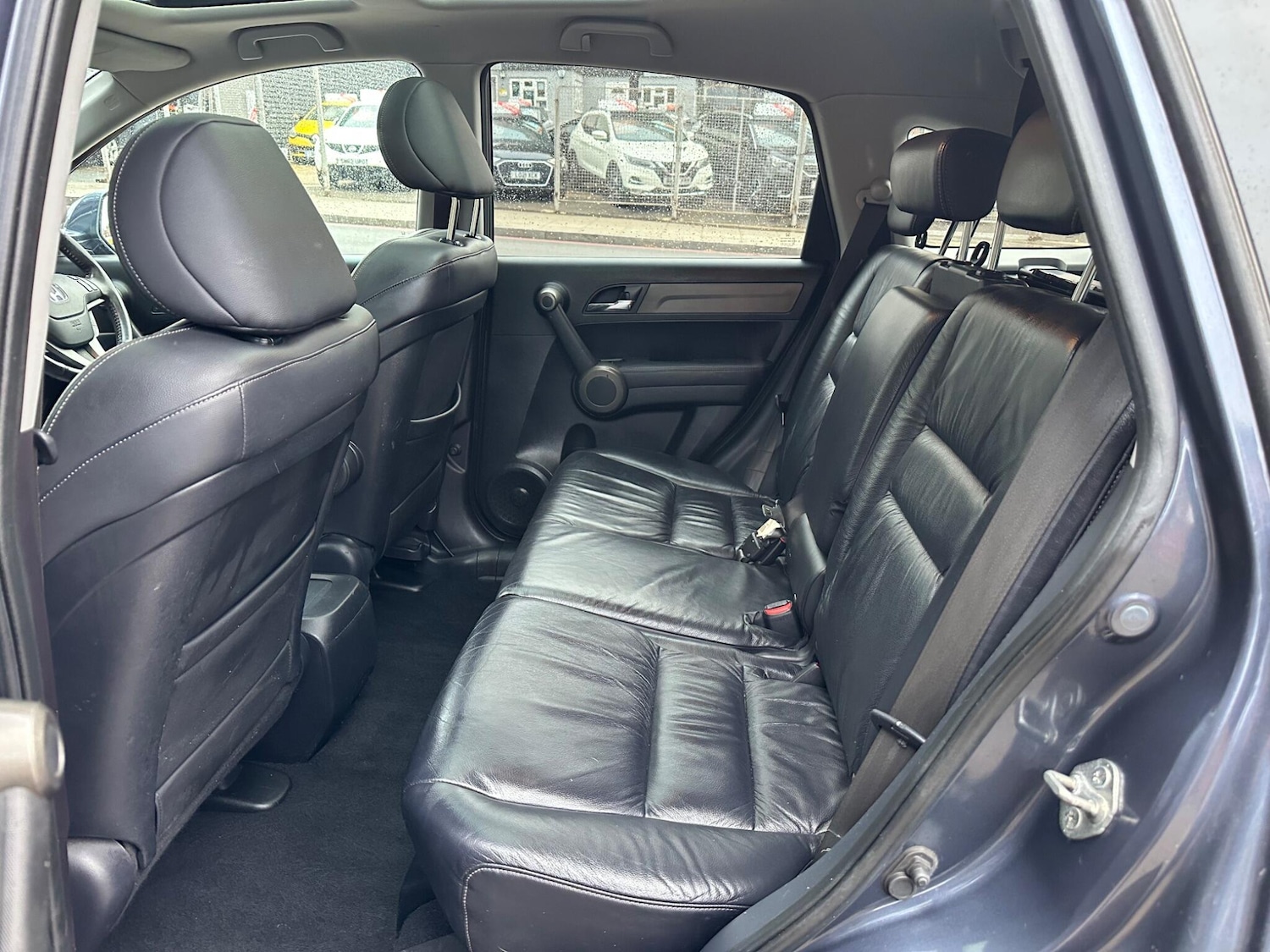 Used Honda CR-V 2011 for sale - 76457237: Photo 15