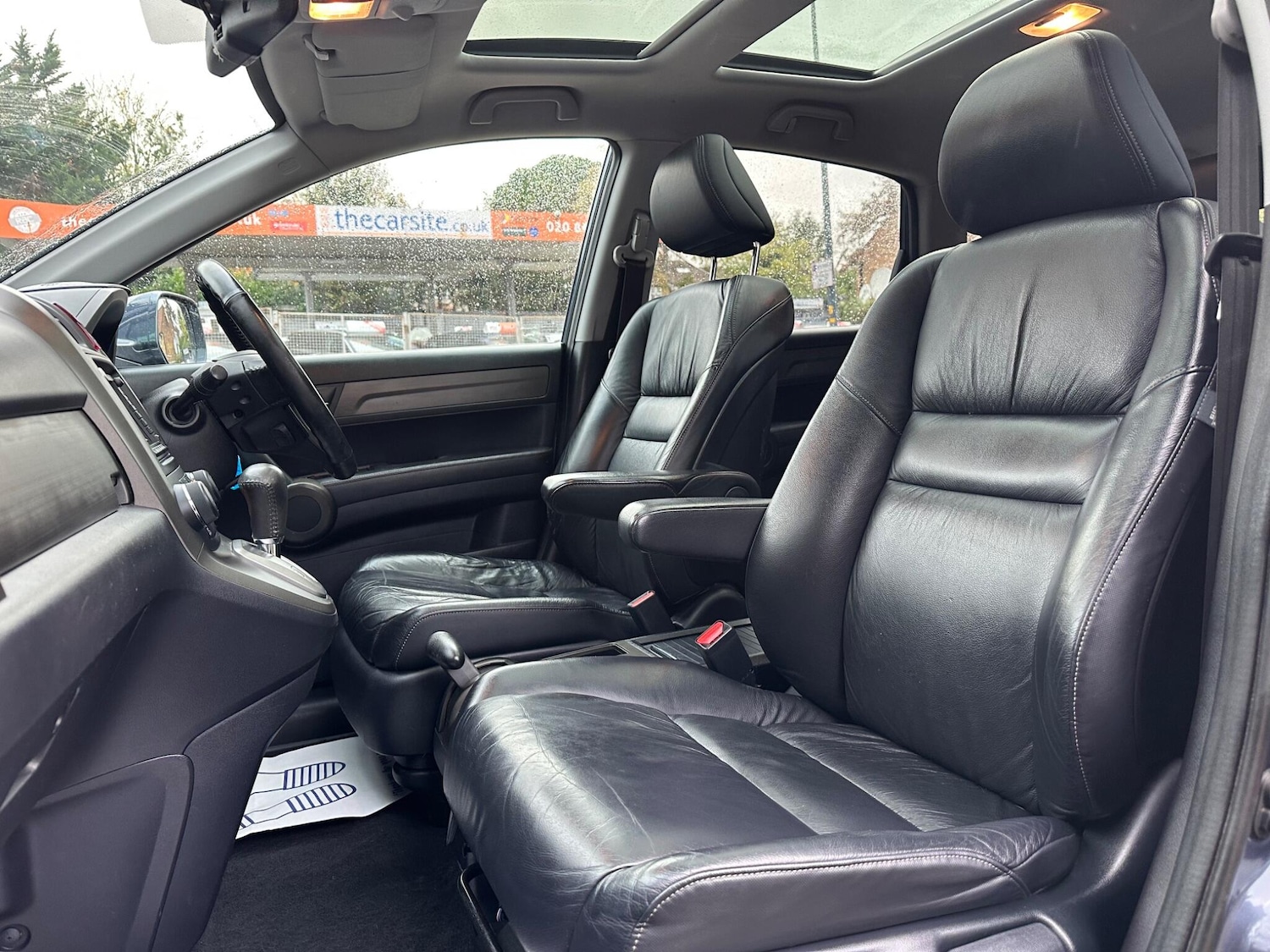 Used Honda CR-V 2011 for sale - 76457237: Photo 32