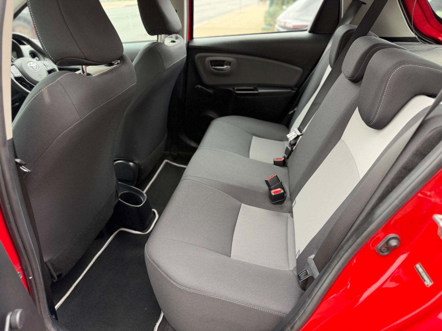 Used Toyota Yaris 2017 for sale - 77853405: Photo 14