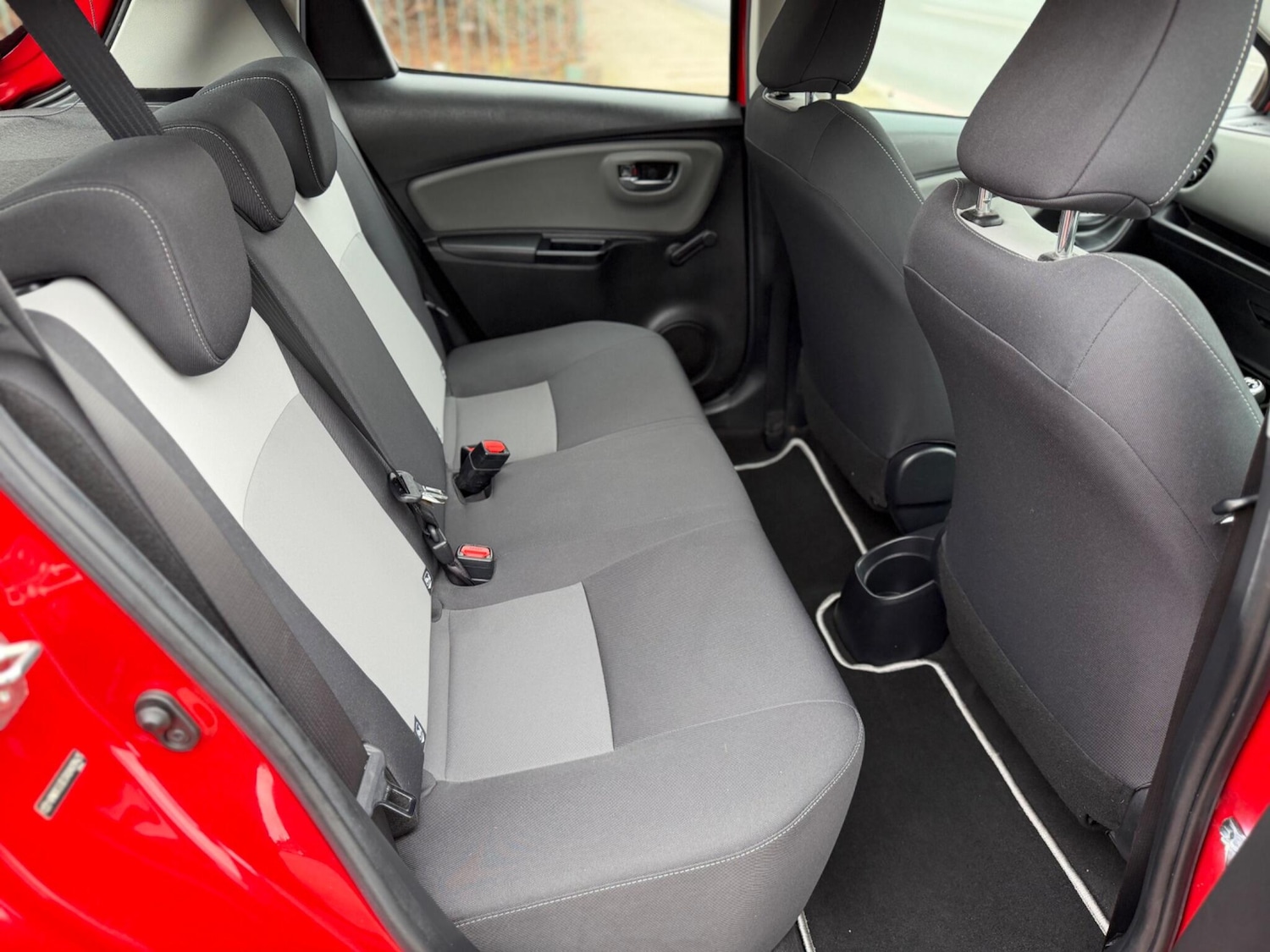 Used Toyota Yaris 2017 for sale - 77853405: Photo 15