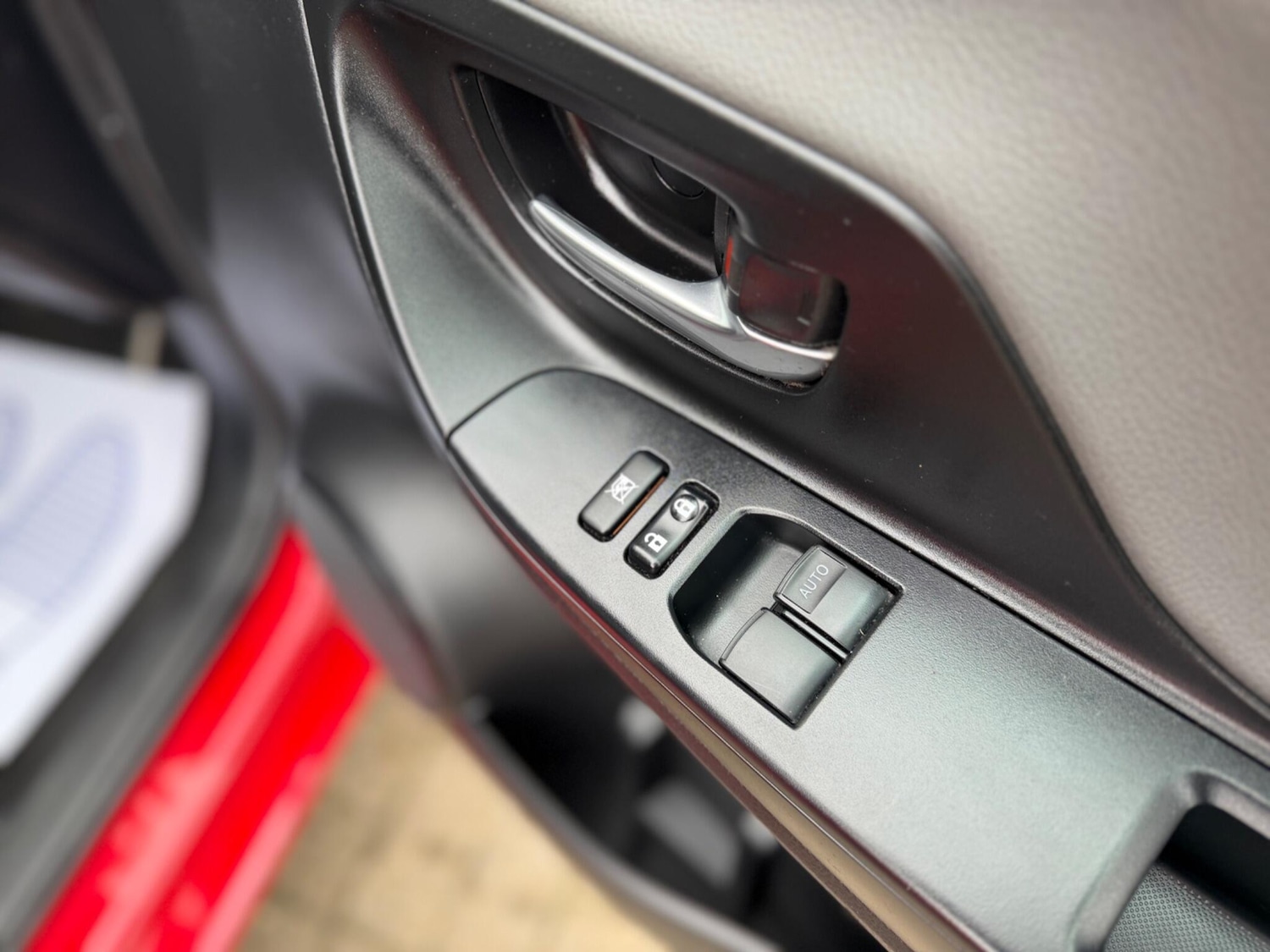 Used Toyota Yaris 2017 for sale - 77853405: Photo 24