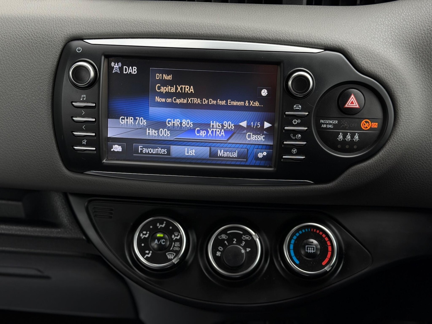 Used Toyota Yaris 2017 for sale - 77853405: Photo 25