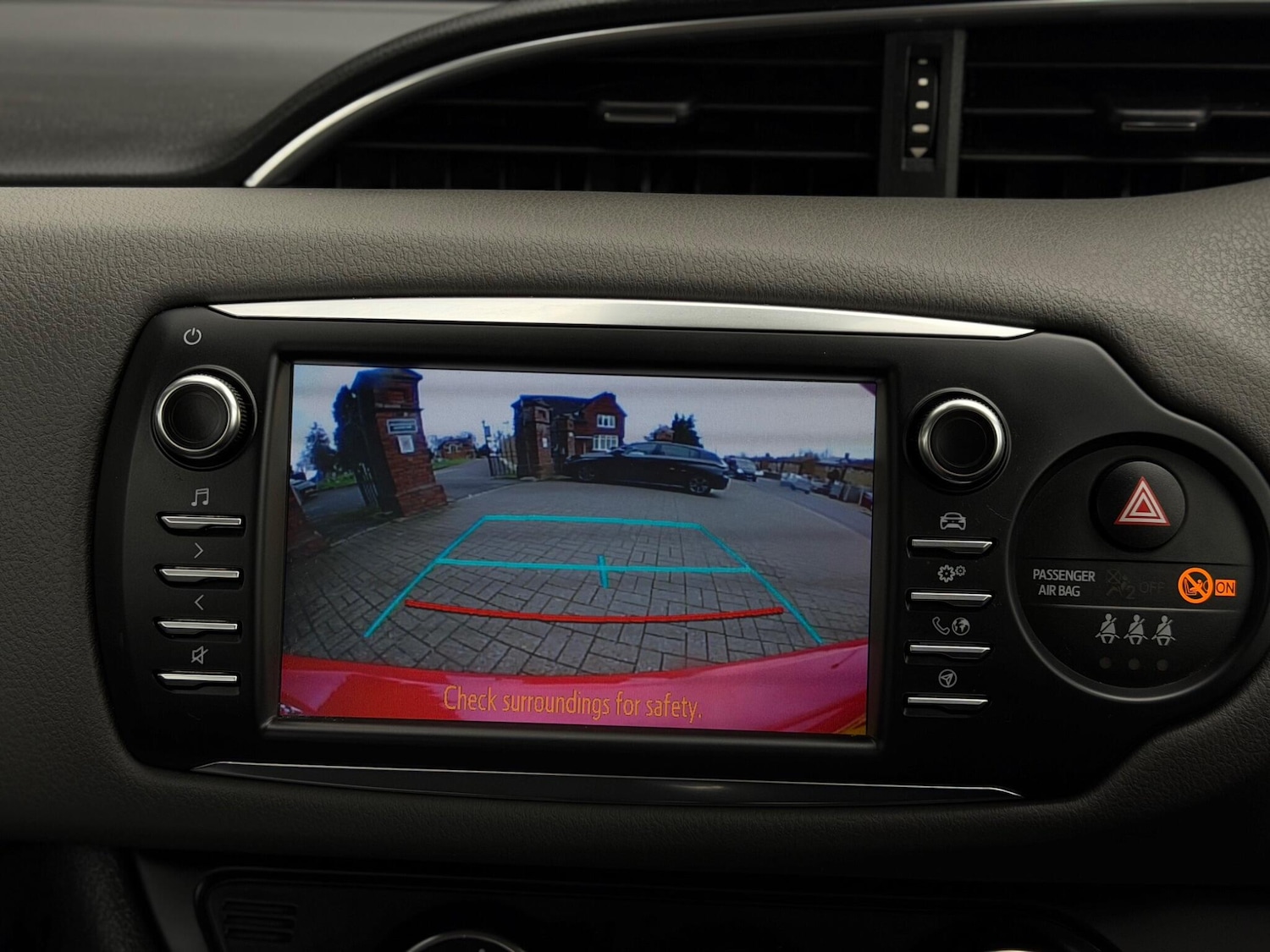 Used Toyota Yaris 2017 for sale - 77853405: Photo 26