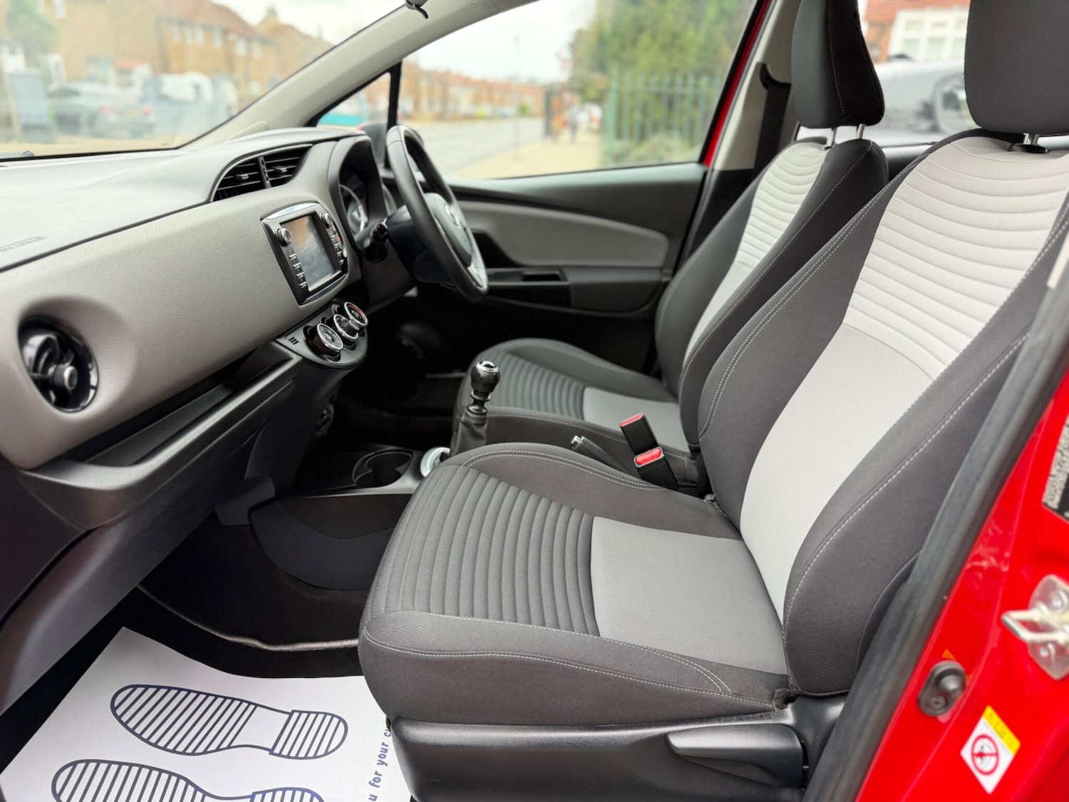 Used Toyota Yaris 2017 for sale - 77853405: Photo 30