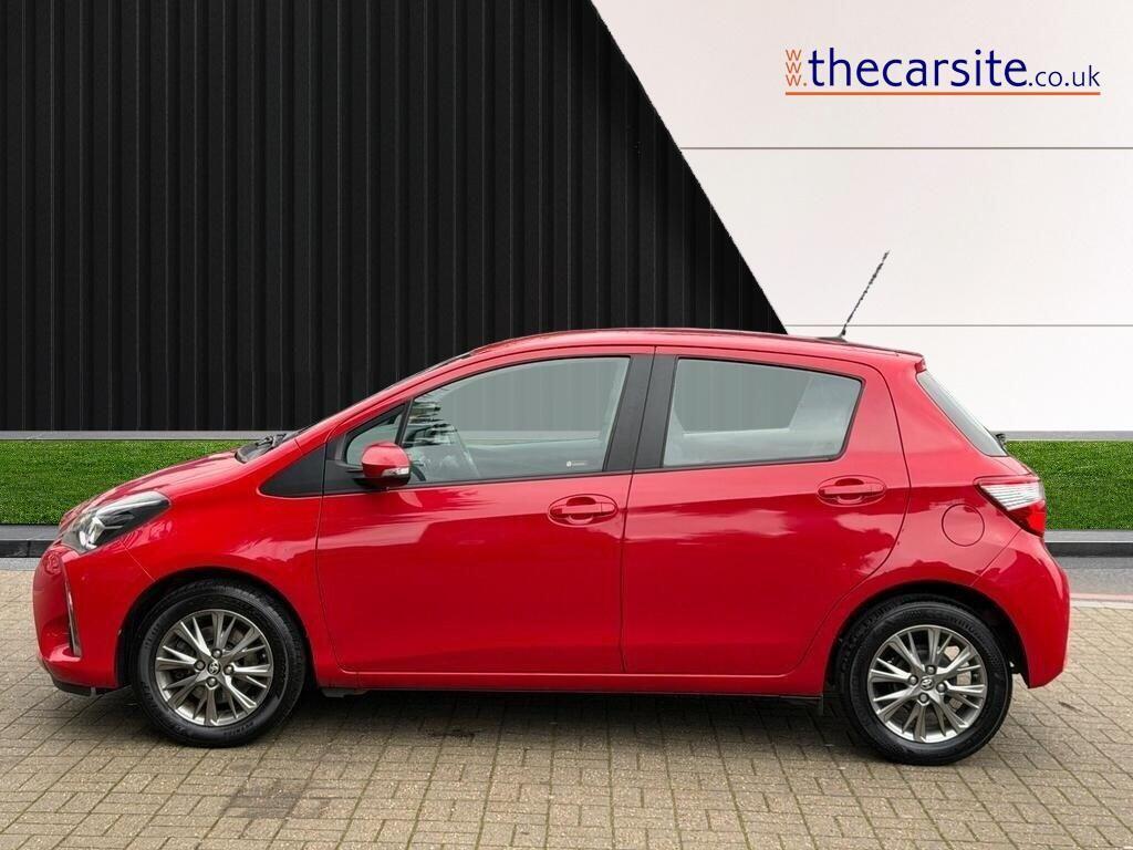 Used Toyota Yaris 2017 for sale - 77853405: Photo 4