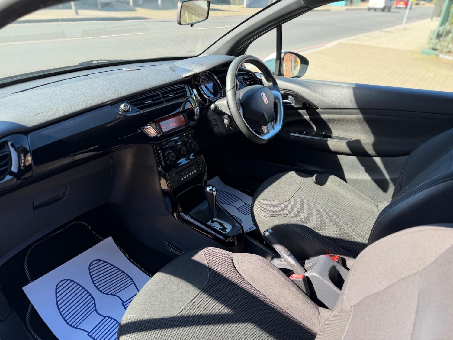 Used Citroen DS3 2012 for sale - 77939298: Photo 10