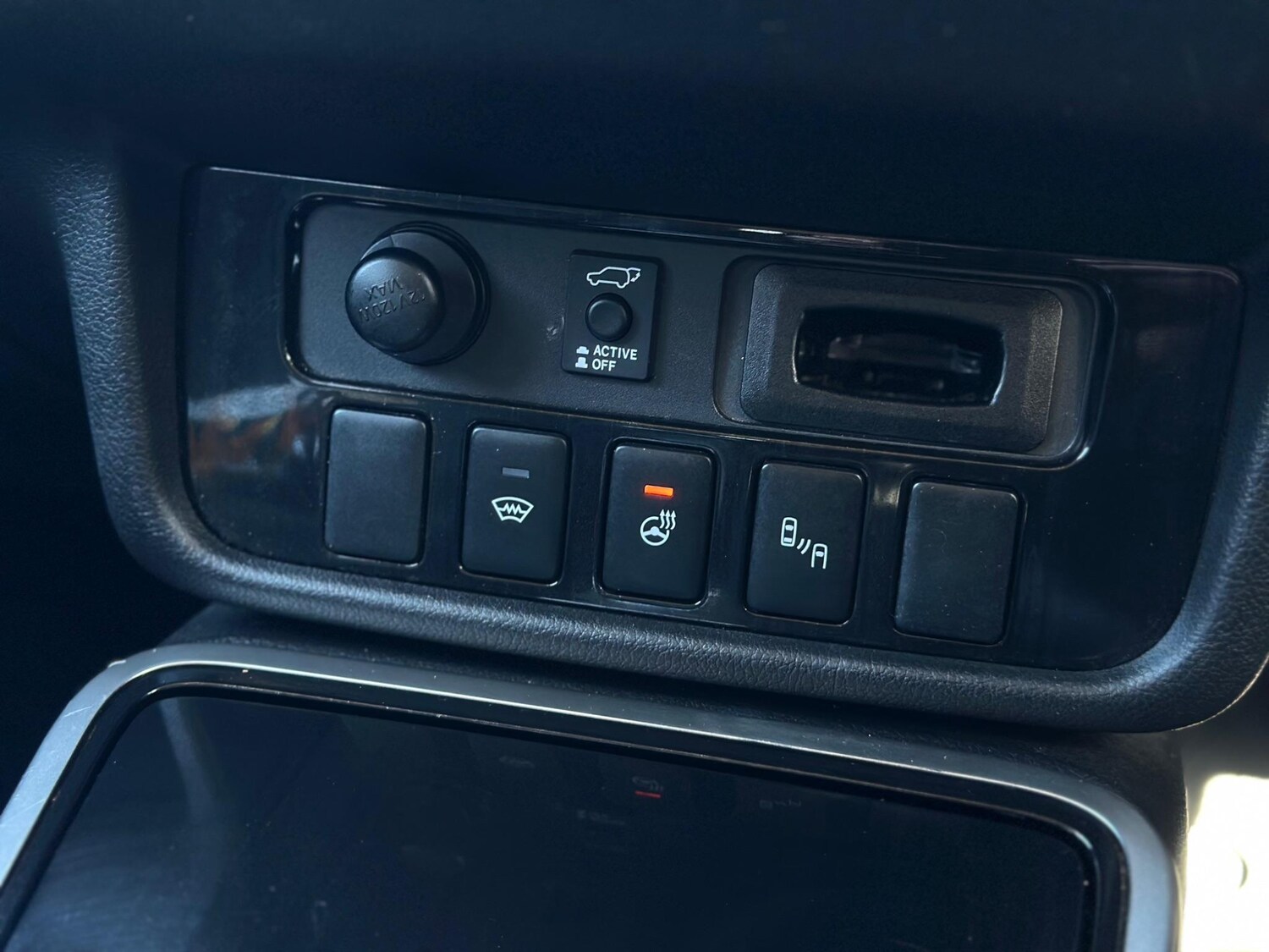 Used Mitsubishi Outlander 2018 for sale - 76239972: Photo 25