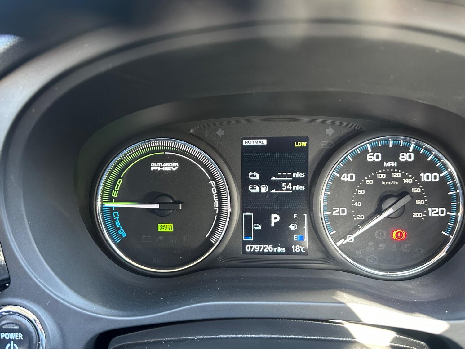 Used Mitsubishi Outlander 2018 for sale - 76239972: Photo 32