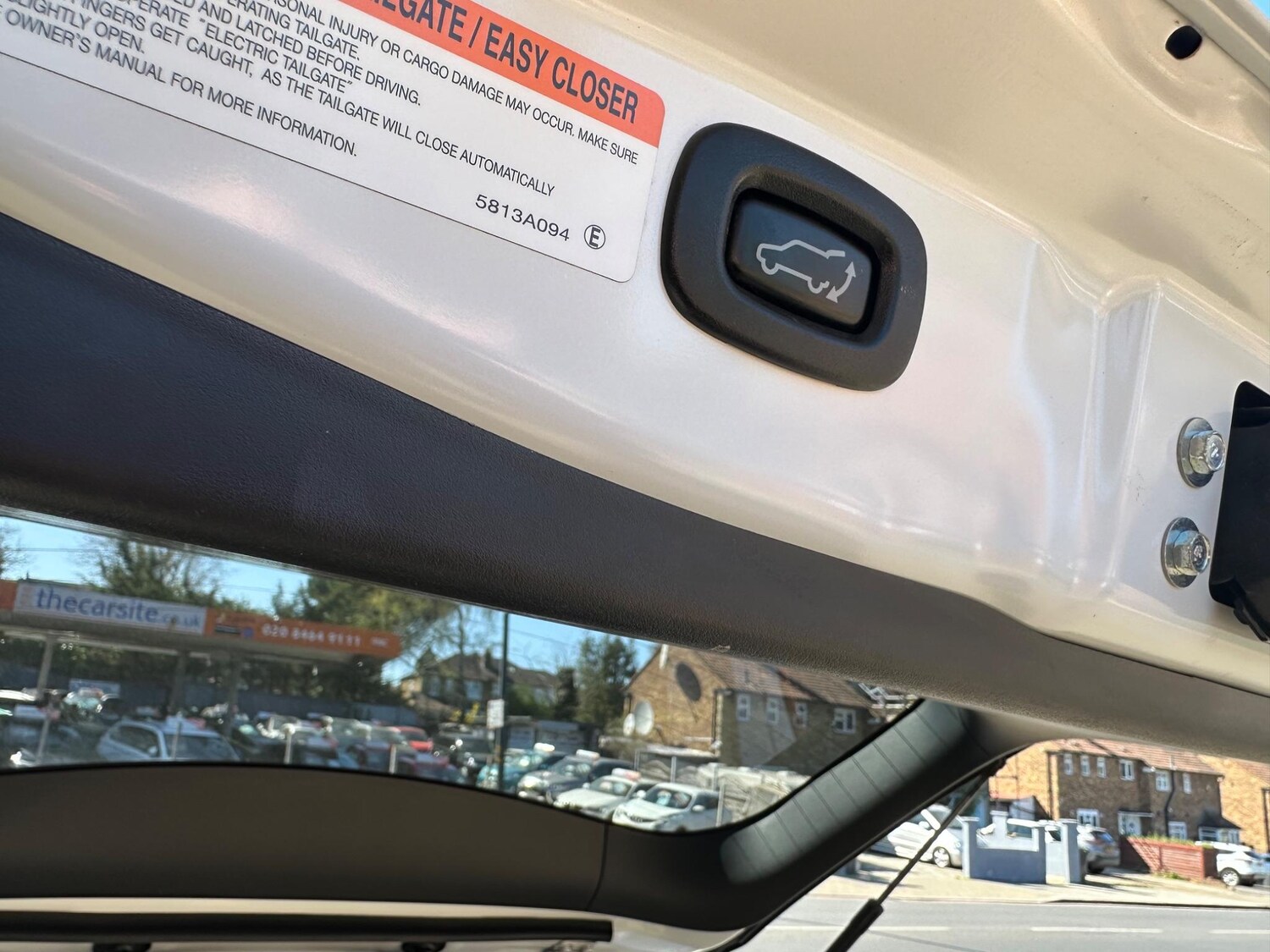 Used Mitsubishi Outlander 2018 for sale - 76239972: Photo 36