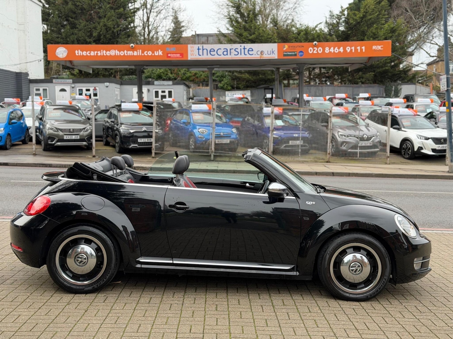 Used Volkswagen Beetle 2013 for sale - 77892812: Photo 2