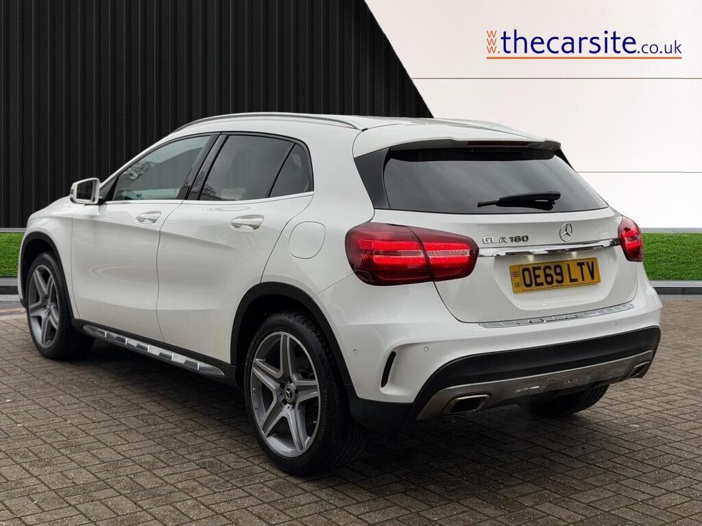 Used Mercedes-Benz GLA 2019 for sale - 77626061: Photo 2