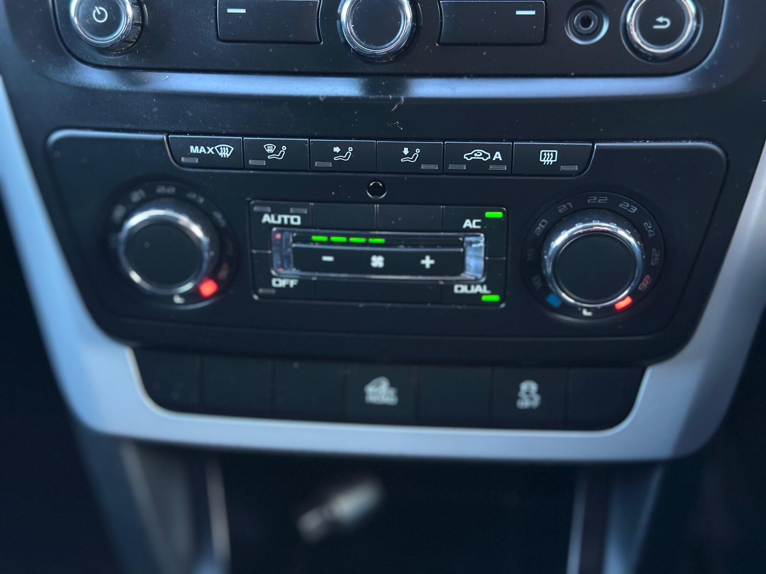 Used Skoda Yeti 2011 for sale - 76771852: Photo 20