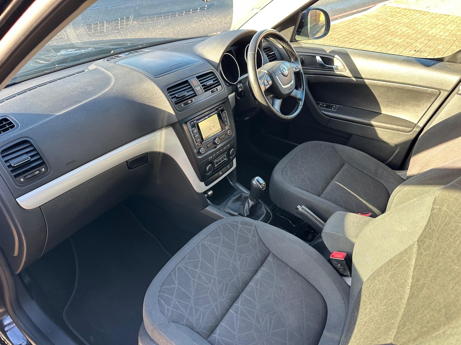 Used Skoda Yeti 2011 for sale - 76771852: Photo 8