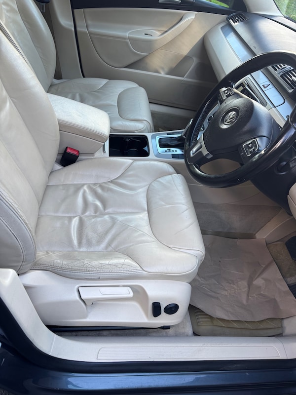 Used Volkswagen Passat 2010 for sale - 76143955: Photo 13