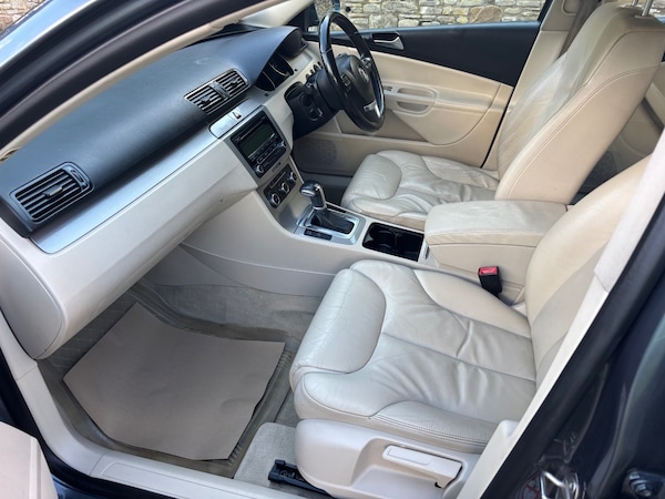 Used Volkswagen Passat 2010 for sale - 76143955: Photo 15