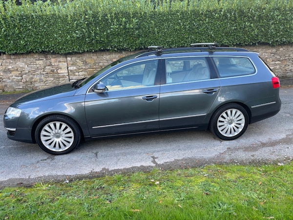 Used Volkswagen Passat 2010 for sale - 76143955: Photo 3