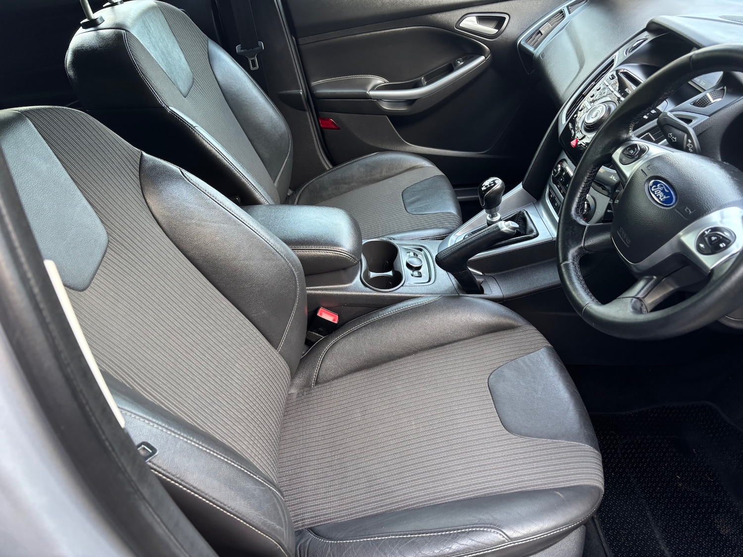 Used Ford Focus 2013 for sale - 76426839: Photo 23