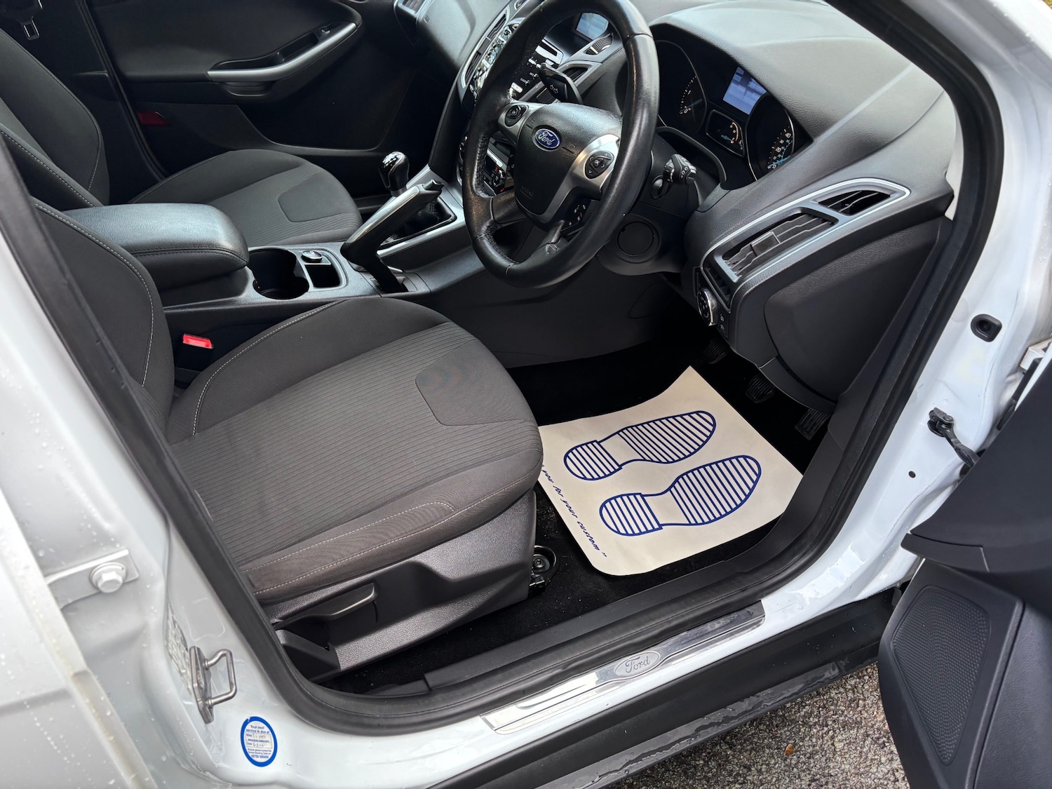 Used Ford Focus 2011 for sale - 76252214: Photo 11