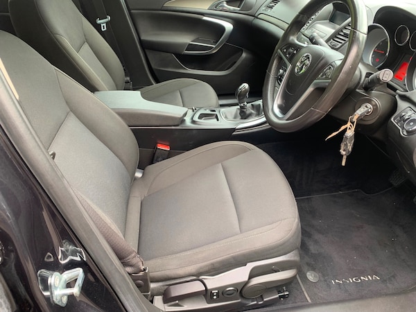 Used Vauxhall Insignia 2010 for sale - 68875316: Photo 11