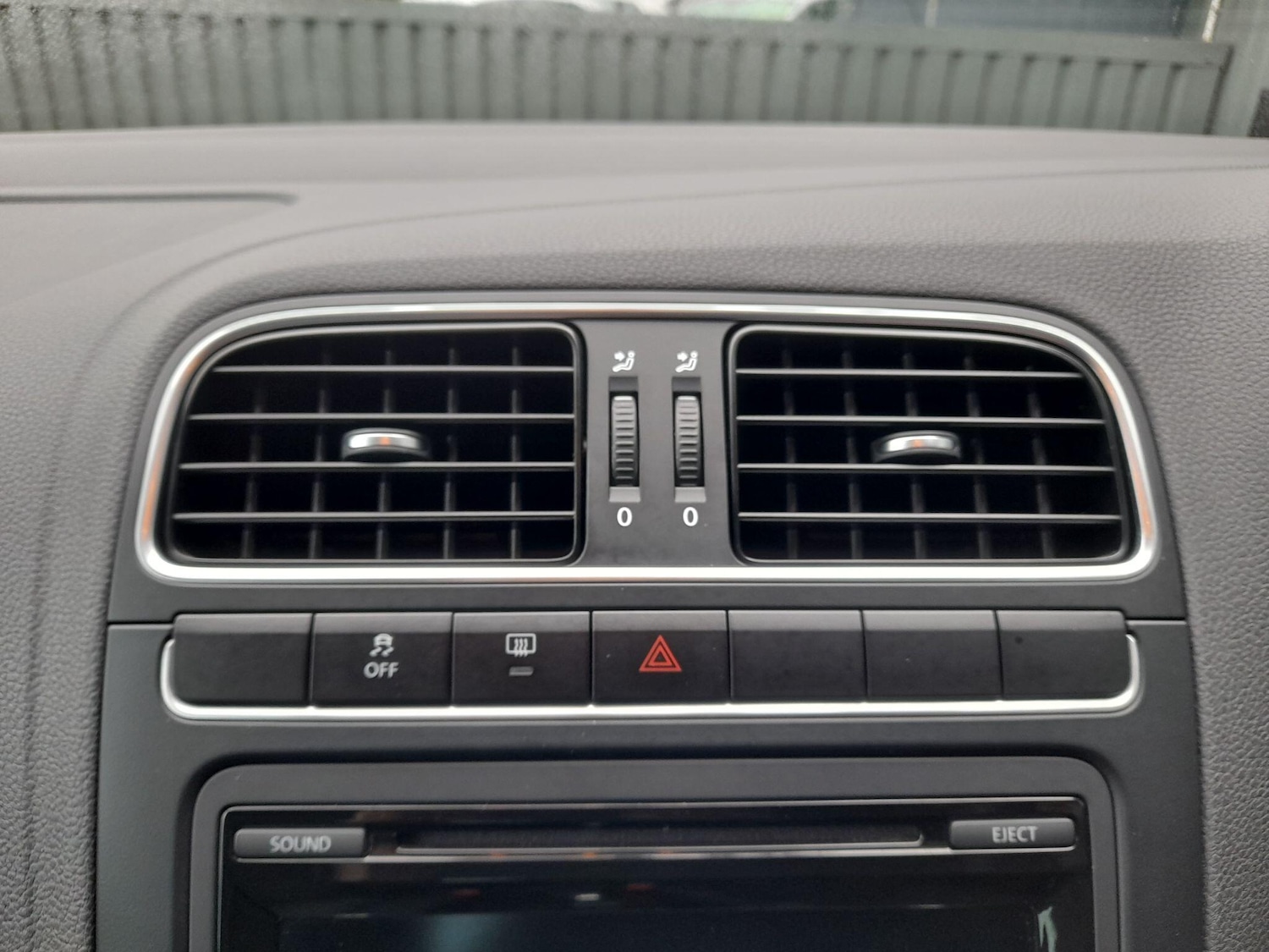 Used Volkswagen Polo 2012 for sale - 77550327: Photo 23