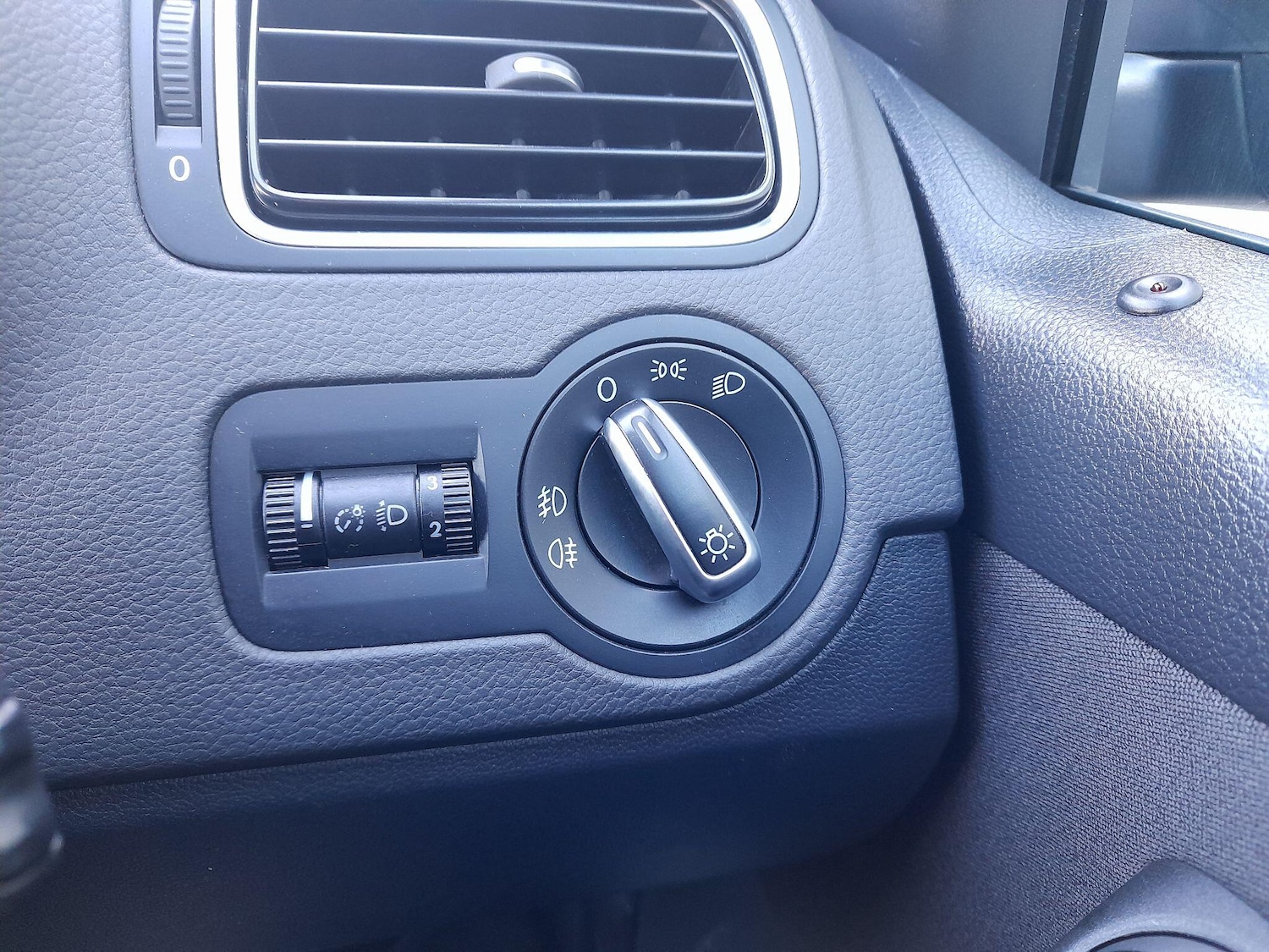 Used Volkswagen Polo 2013 for sale - 77550278: Photo 20