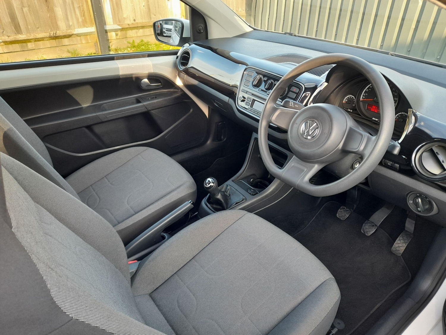 Used Volkswagen up! 2012 for sale - 77839763: Photo 29