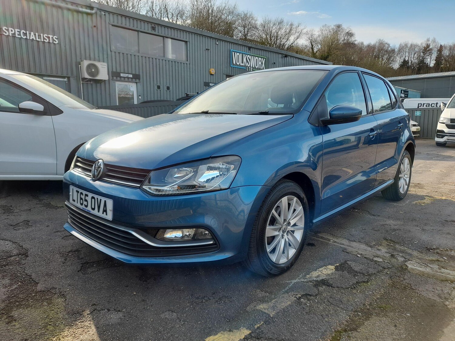 Used Volkswagen Polo 2015 for sale - 77839233: Photo 37
