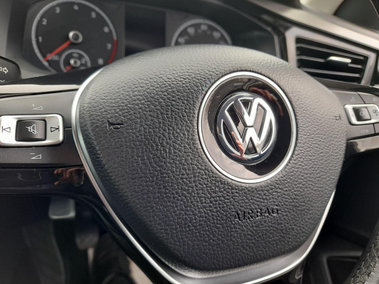 Used Volkswagen Polo 2018 for sale - 77838759: Photo 24