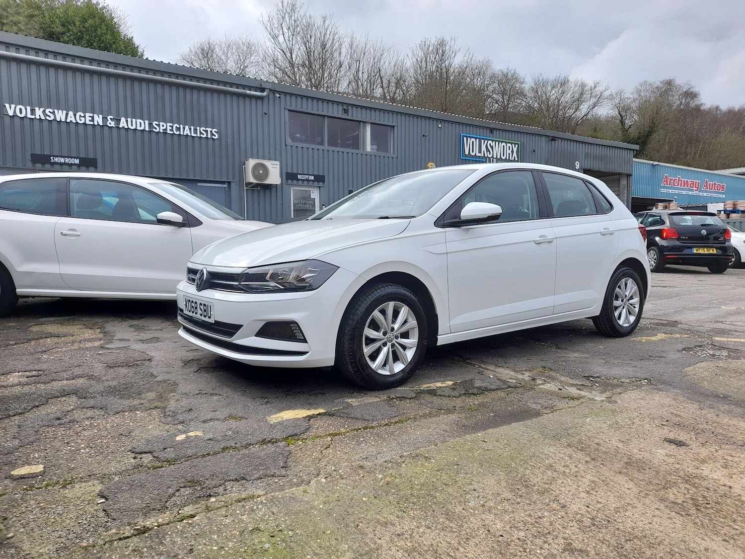 Used Volkswagen Polo 2018 for sale - 77838759: Photo 3