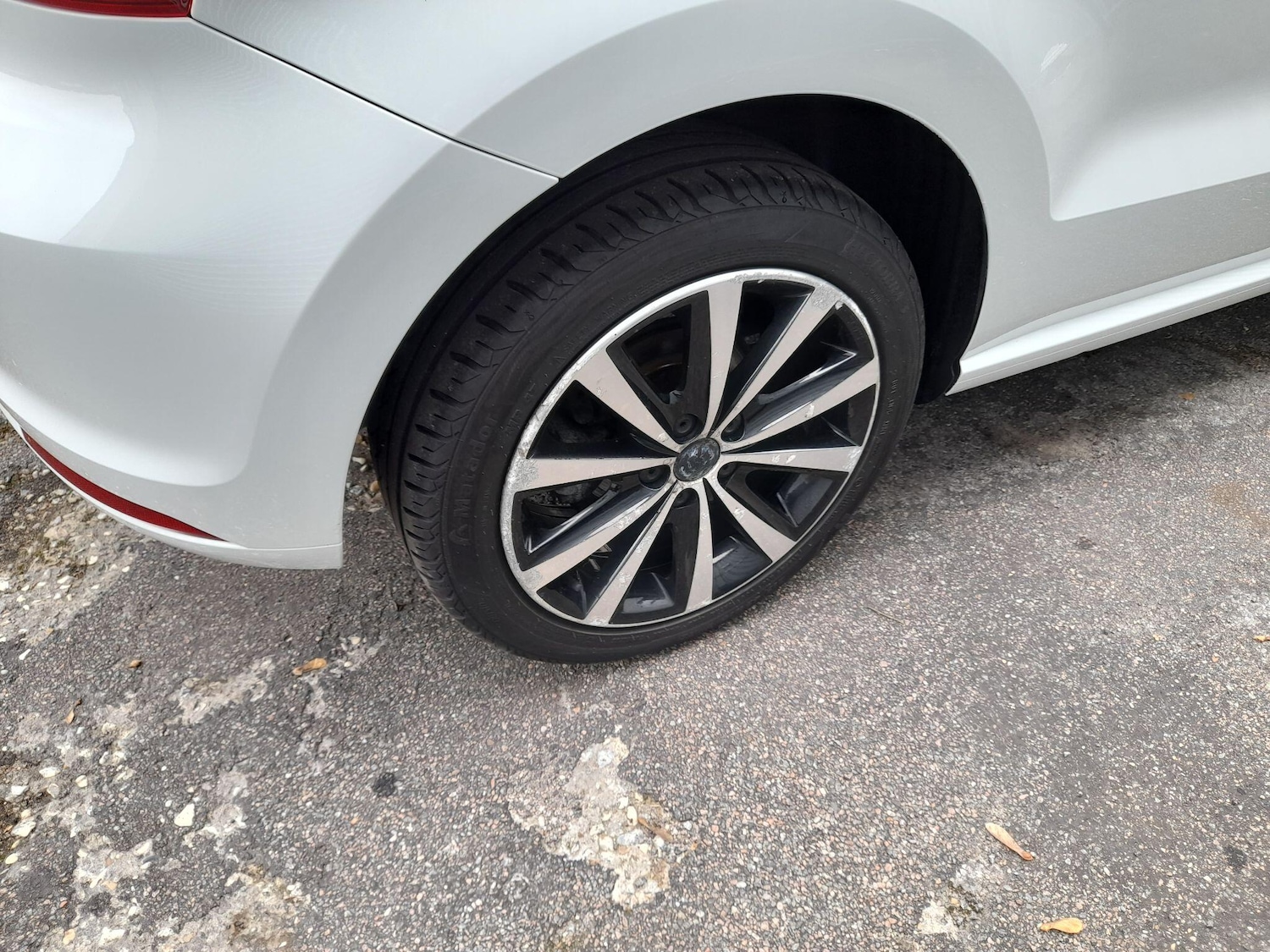 Used Volkswagen Polo 2015 for sale - 77549884: Photo 14