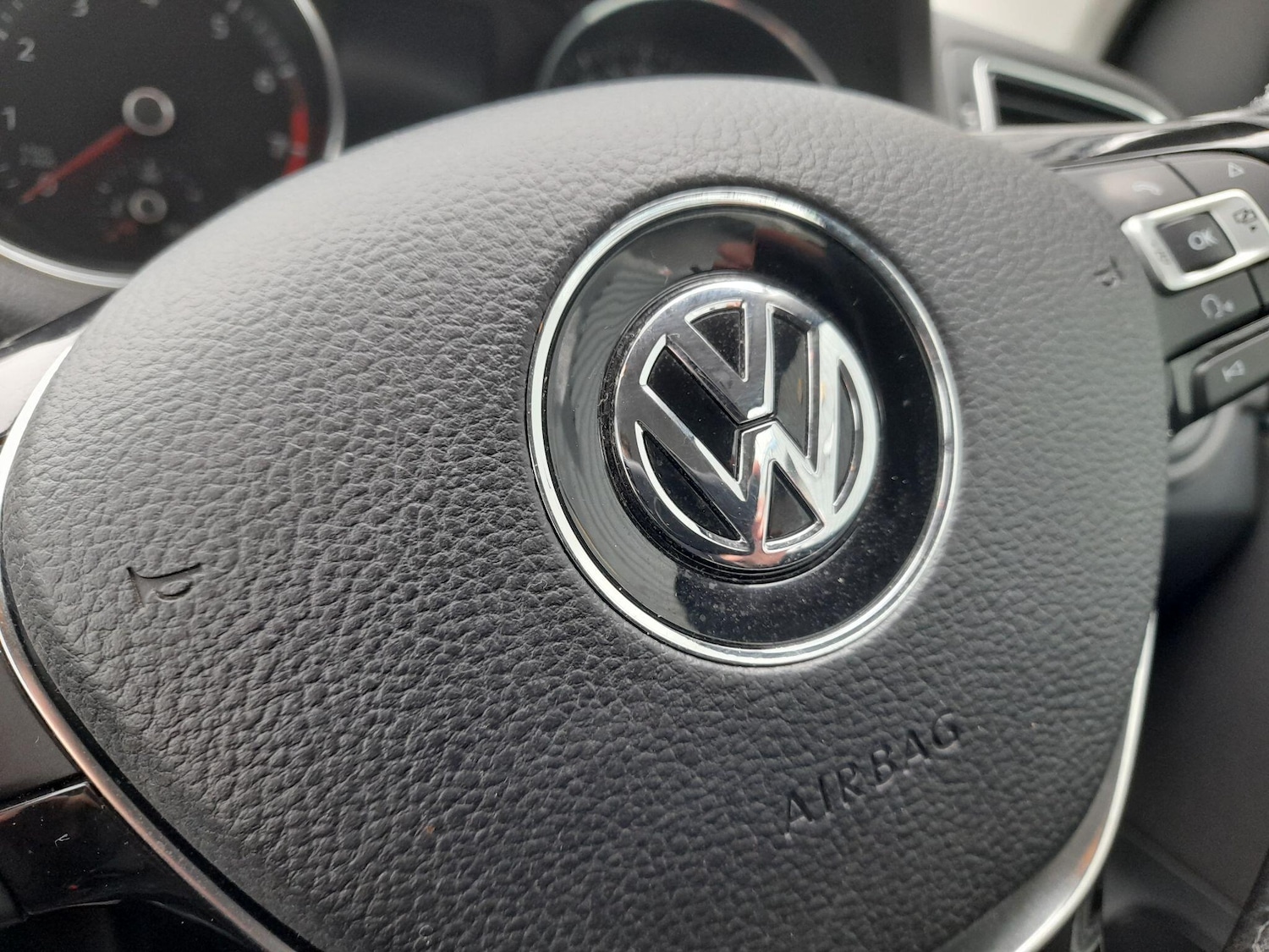 Used Volkswagen Polo 2015 for sale - 77549884: Photo 26