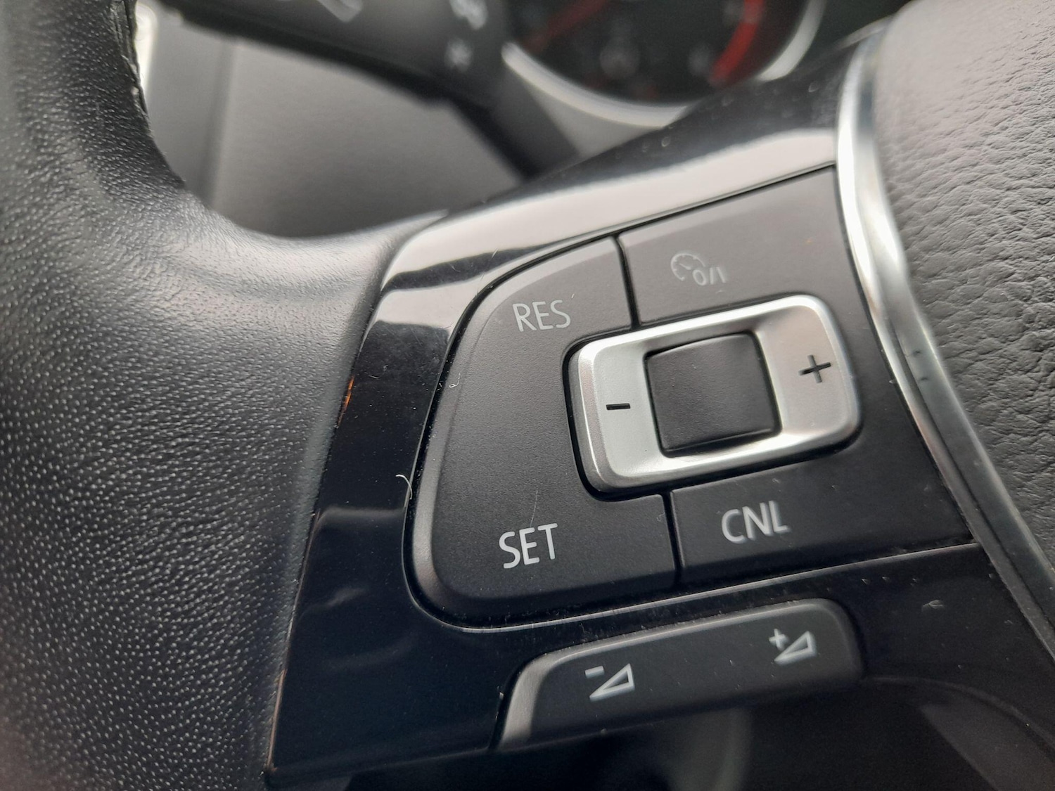 Used Volkswagen Polo 2015 for sale - 77549884: Photo 27