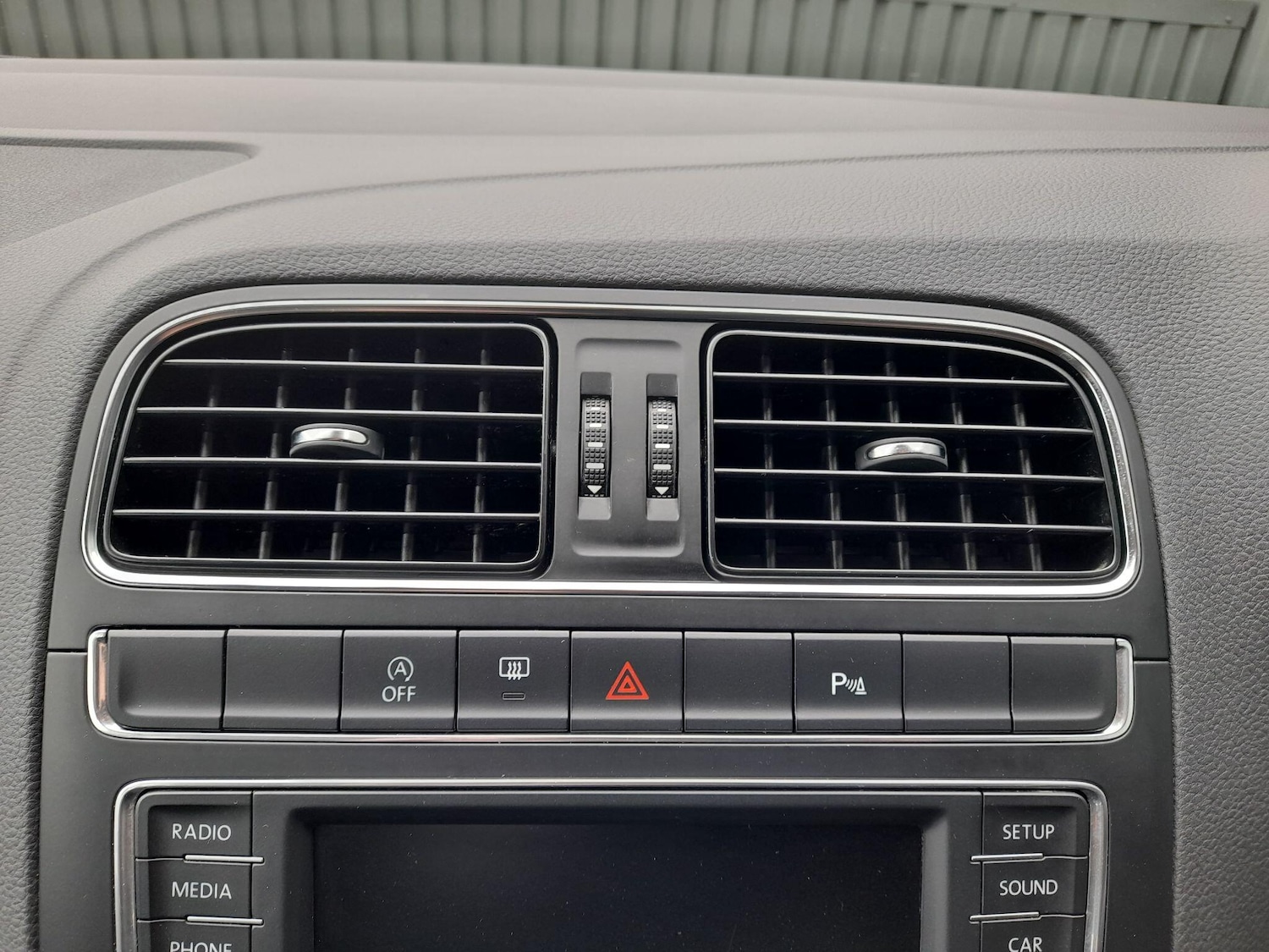 Used Volkswagen Polo 2015 for sale - 77549884: Photo 29