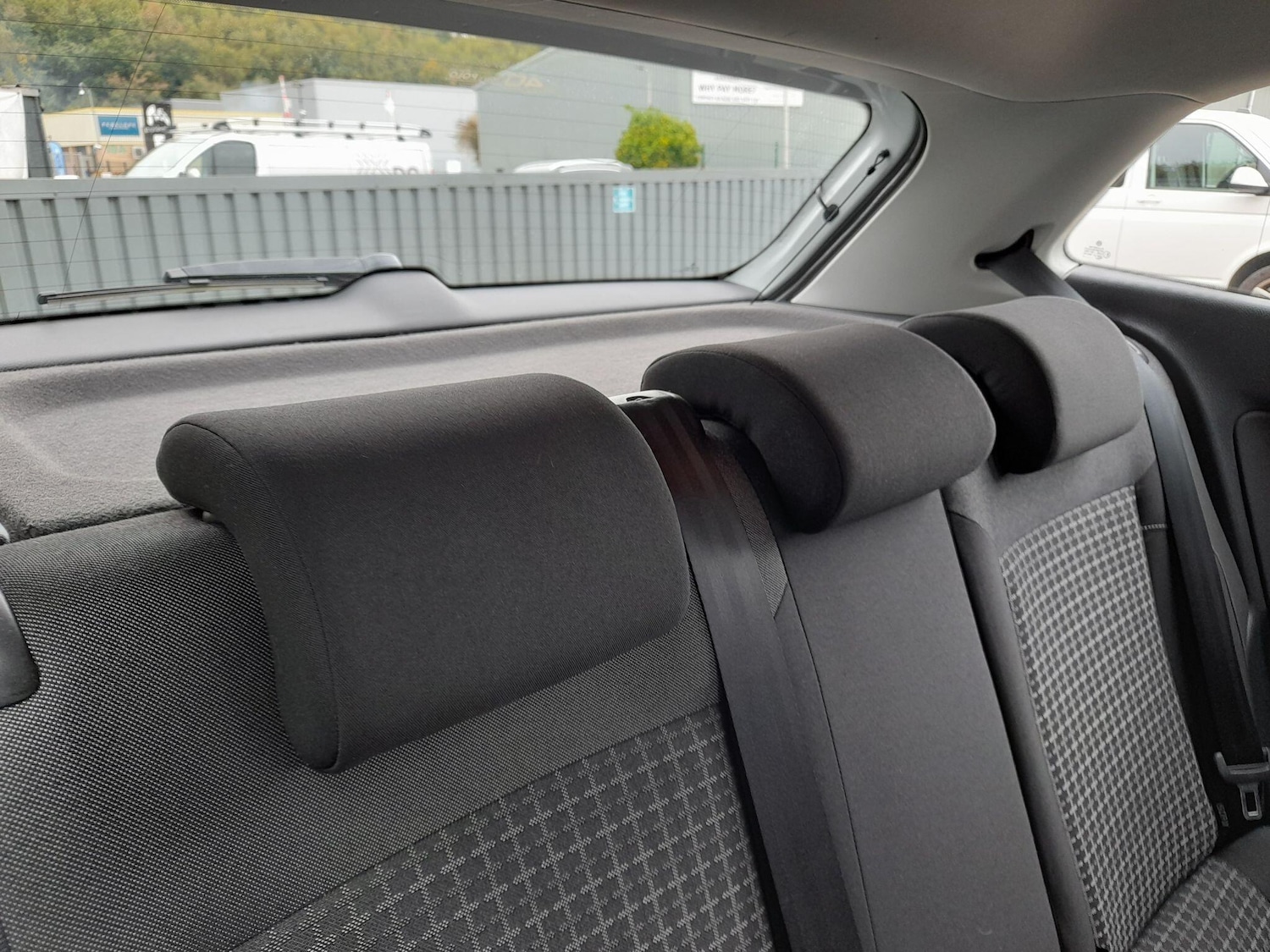 Used Volkswagen Polo 2015 for sale - 77549884: Photo 34