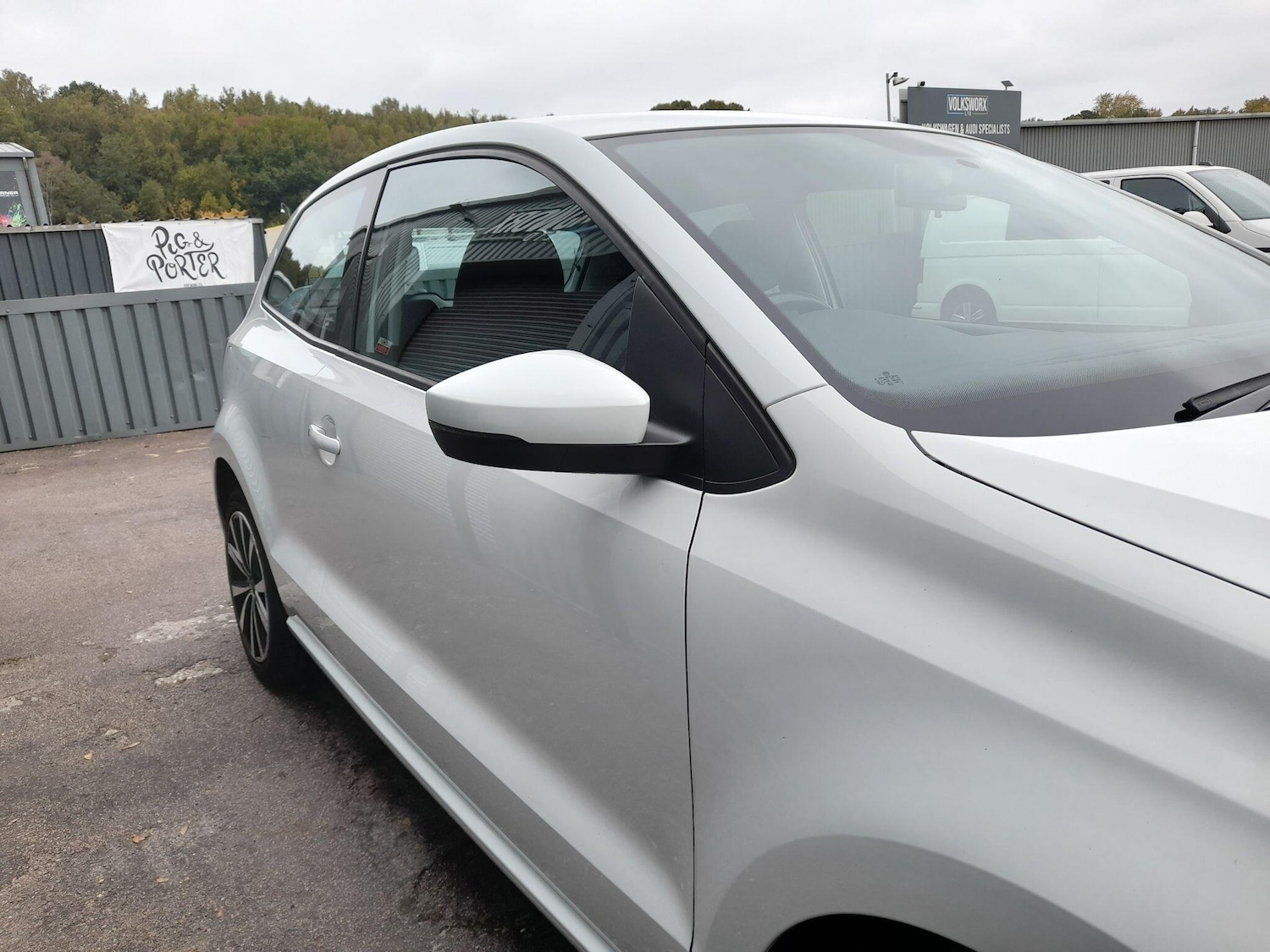 Used Volkswagen Polo 2015 for sale - 77549884: Photo 9