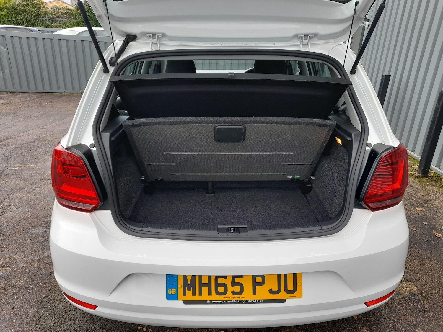 Used Volkswagen Polo 2016 for sale - 77550623: Photo 18