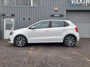 Used Volkswagen Polo 2016 for sale - 77550623: Photo