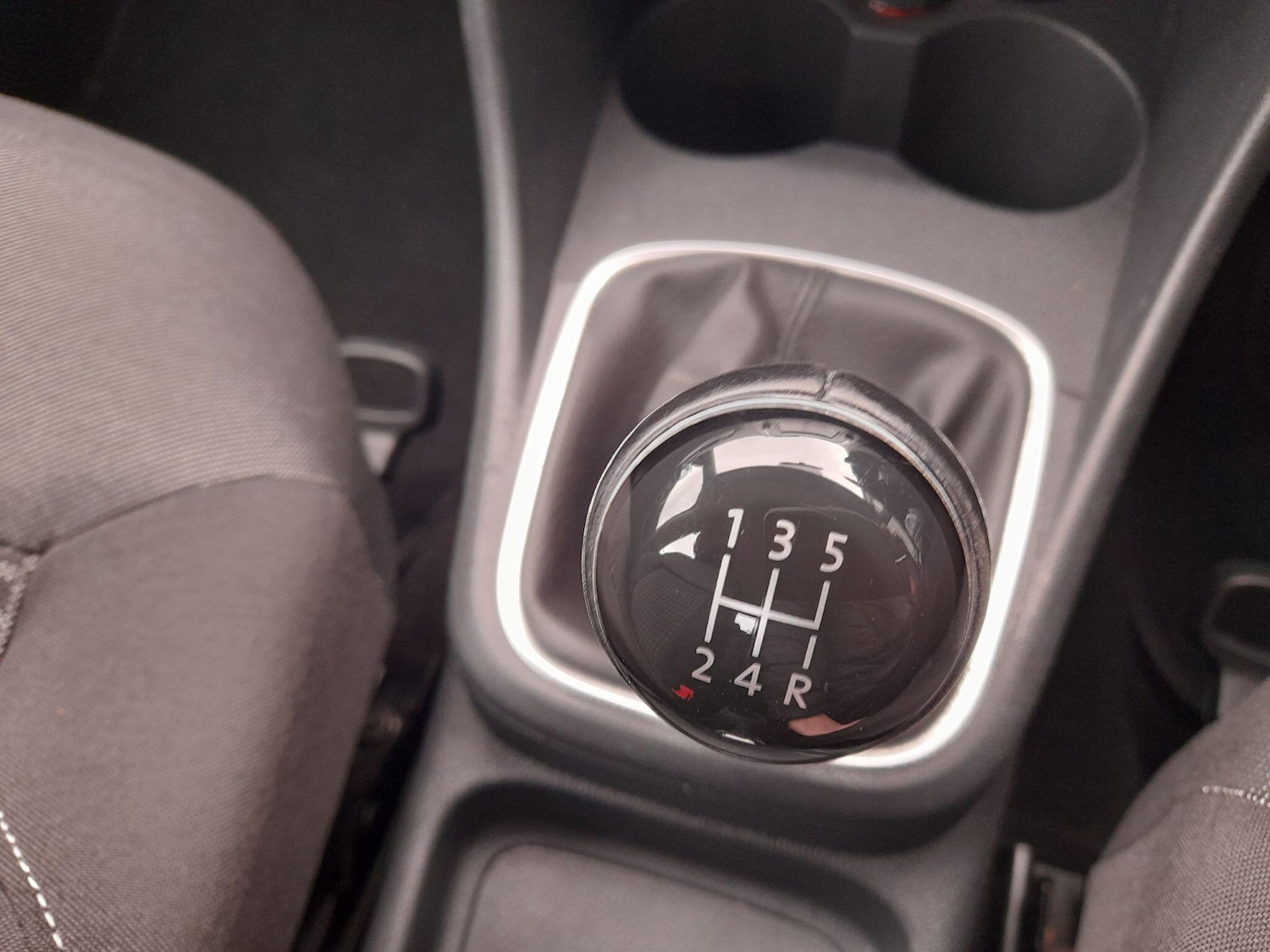 Used Volkswagen Polo 2016 for sale - 77550623: Photo 30