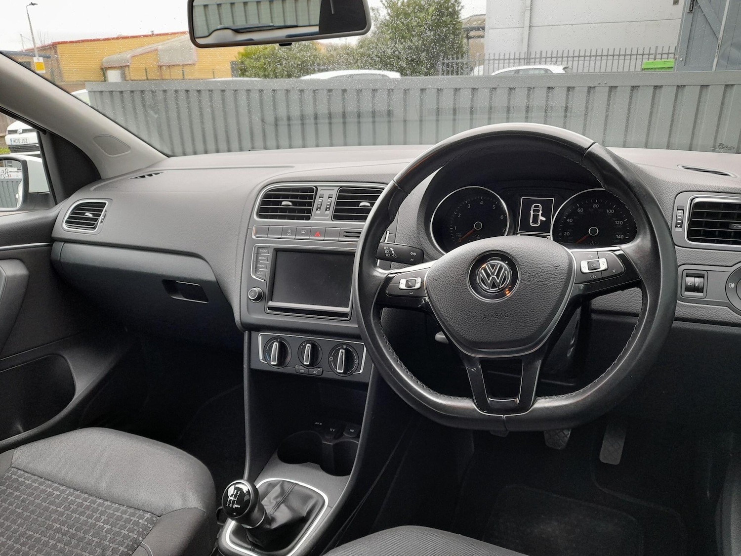 Used Volkswagen Polo 2016 for sale - 77550623: Photo 33