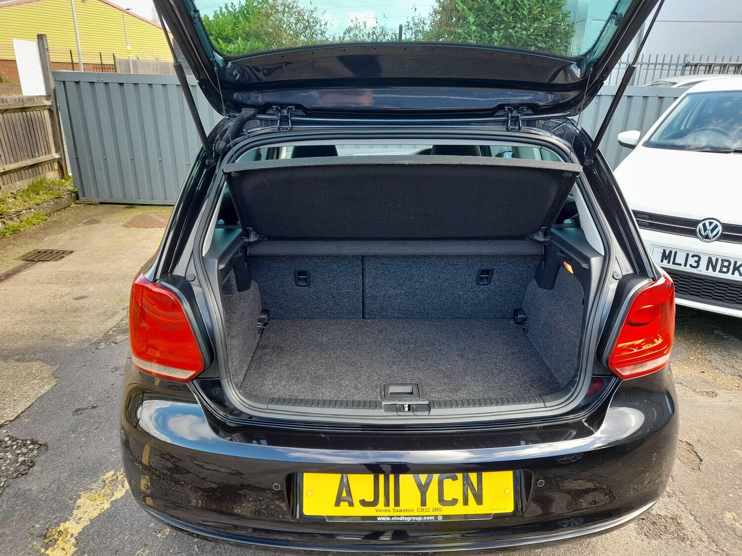 Used Volkswagen Polo 2011 for sale - 77839038: Photo 17