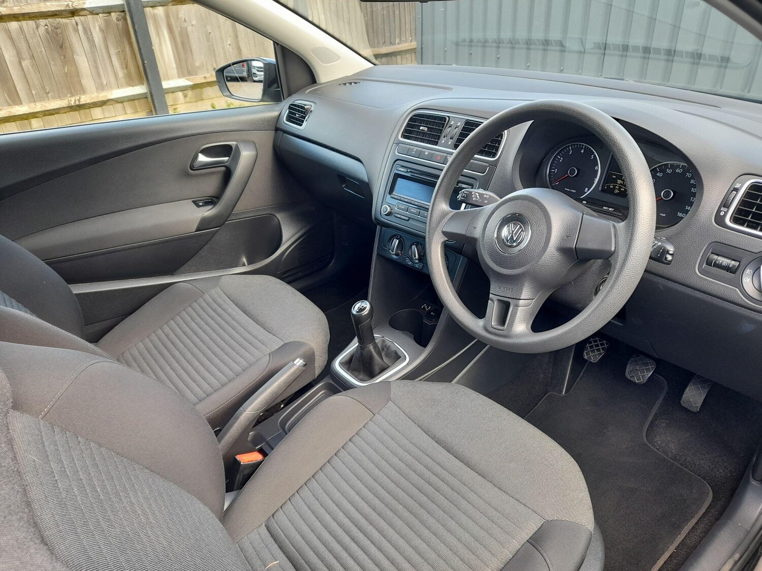 Used Volkswagen Polo 2011 for sale - 77839038: Photo 19